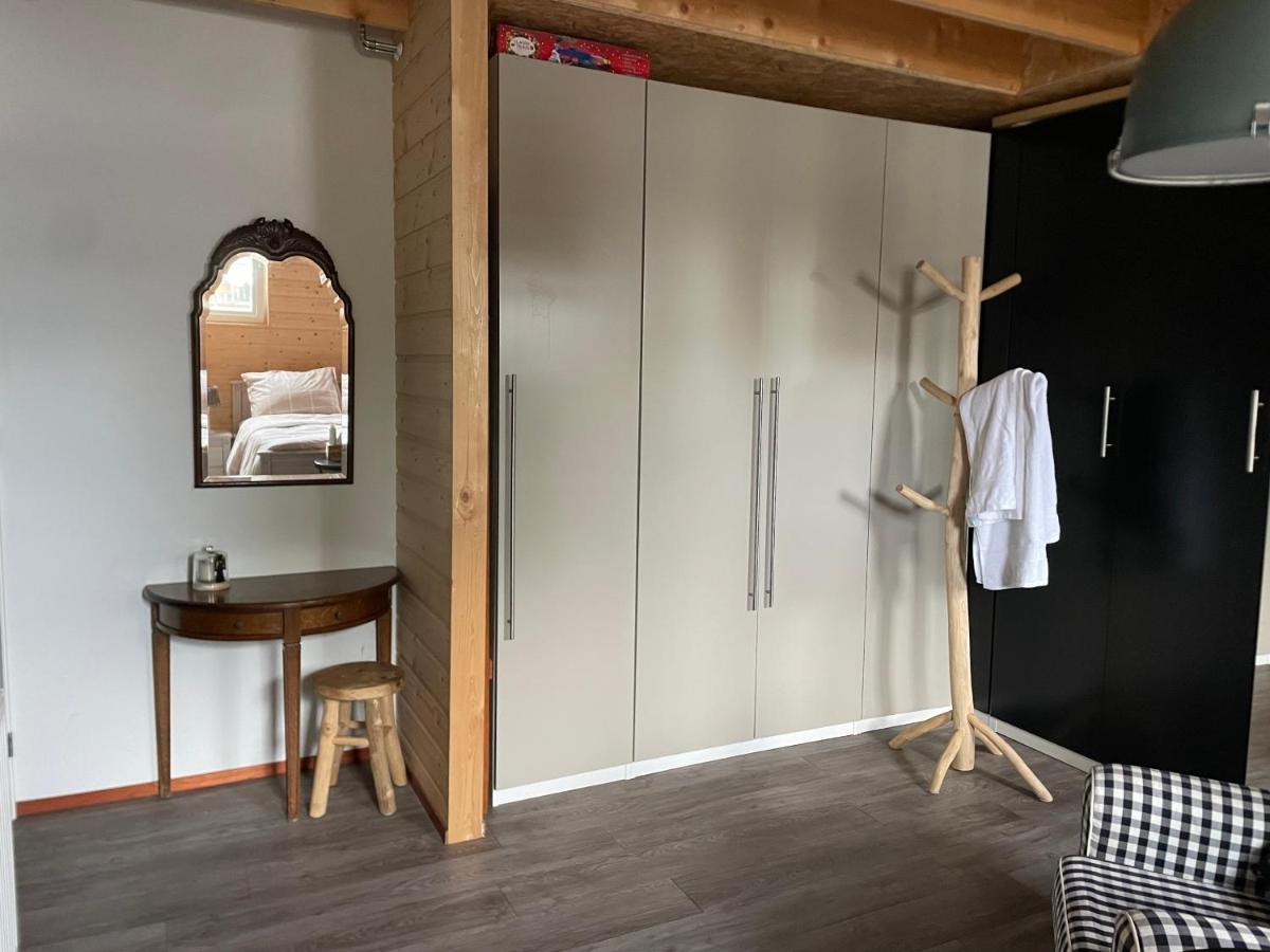 Aan De Dijk Hotell Dordrecht Eksteriør bilde